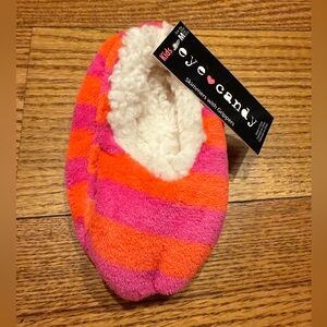 Kids Children house slippers with grippers M size 10-13